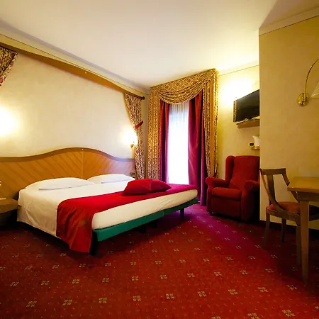Western Luxor 4* טורינו