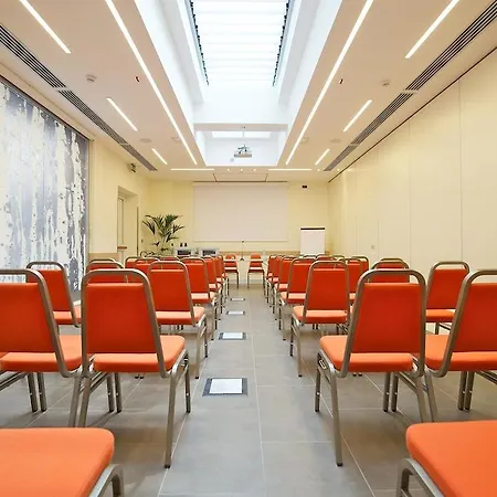 贝斯特韦斯特卢克索酒店 都灵