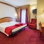 מלון Western Luxor 4*