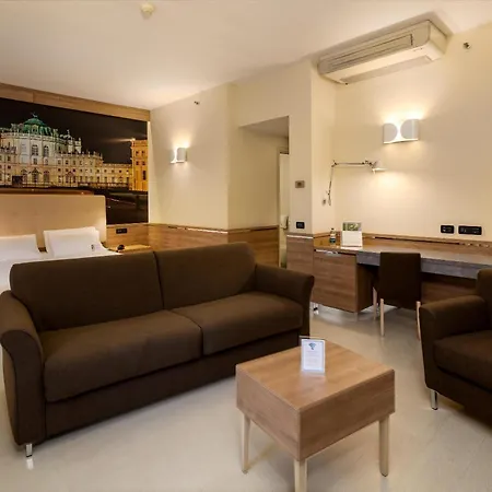 Western Luxor 4*