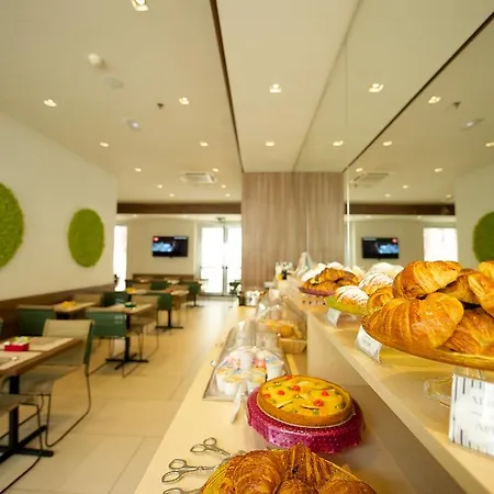 Western Luxor Hotel Turin