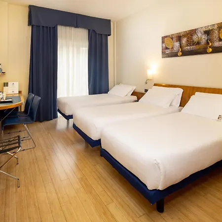 מלון Western Luxor 4*