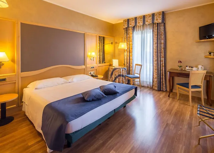 Western Luxor Torino